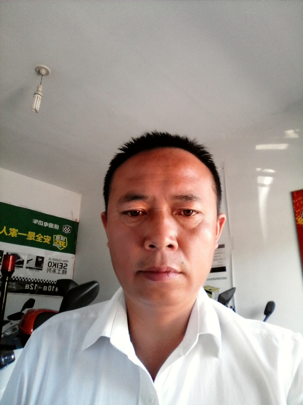 左手的第一张照片--贵阳相亲服务中心