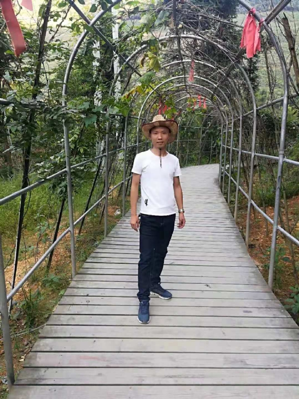 蓝天的第一张照片--贵阳相亲服务中心