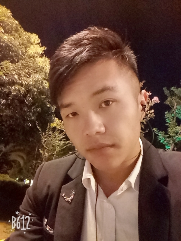 只求一陪伴的第一张照片--贵阳相亲服务中心