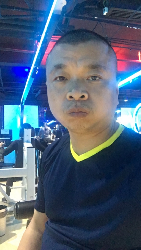 奋斗的第一张照片--贵阳相亲服务中心