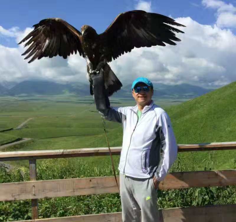 怀抱清风的第一张照片--贵阳相亲服务中心