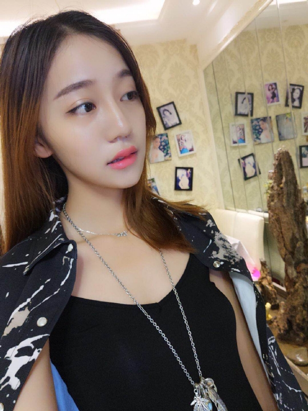 凉兮的第一张照片--贵阳相亲服务中心