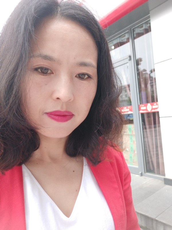 枫叶飘零的第一张照片--贵阳相亲服务中心