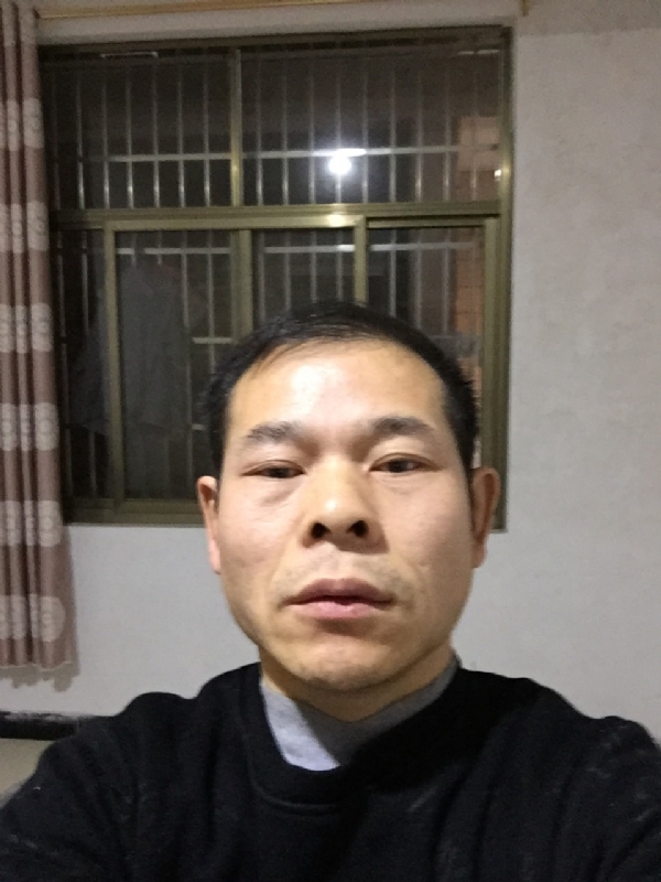 徐徐清风的第一张照片--贵阳相亲服务中心