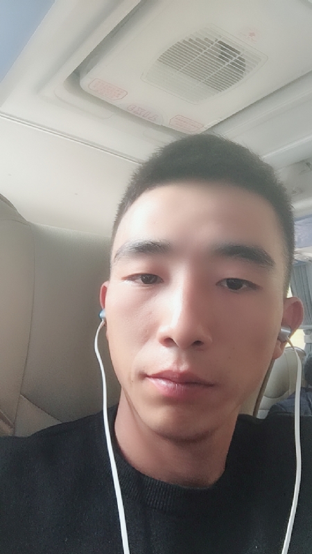 九二年的猴子的第一张照片--贵阳相亲服务中心