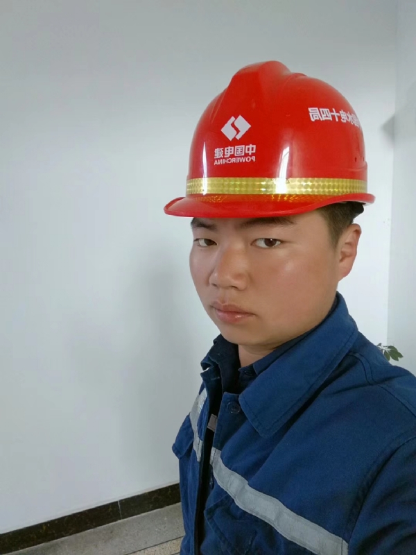 小公牛的第一张照片--贵阳相亲服务中心