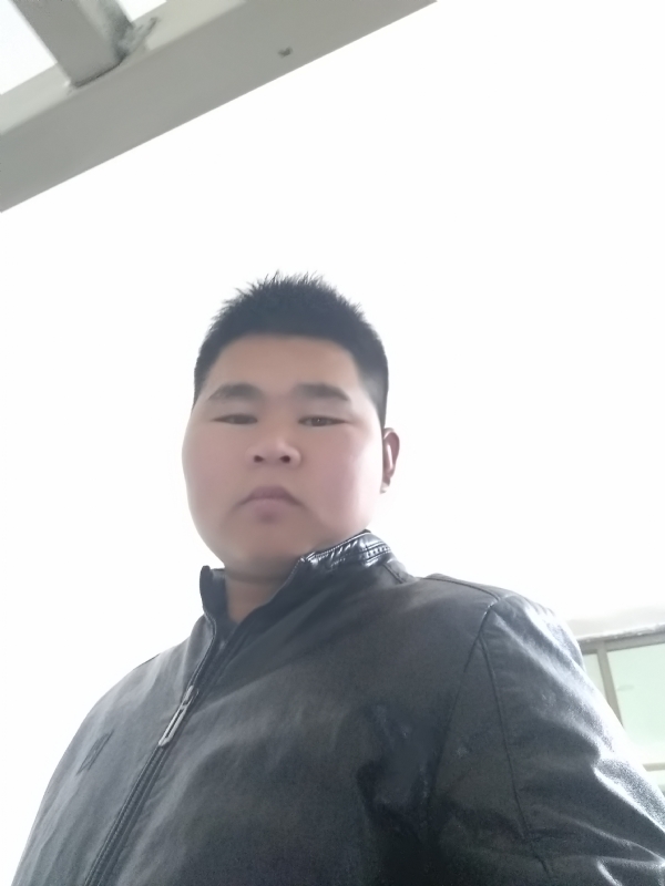 小哥的第一张照片--贵阳相亲服务中心