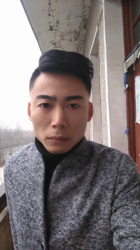 谁伴我闯荡的第一张照片--贵阳相亲服务中心