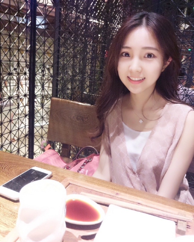 冰艳残阳的第二张照片--贵阳相亲服务中心