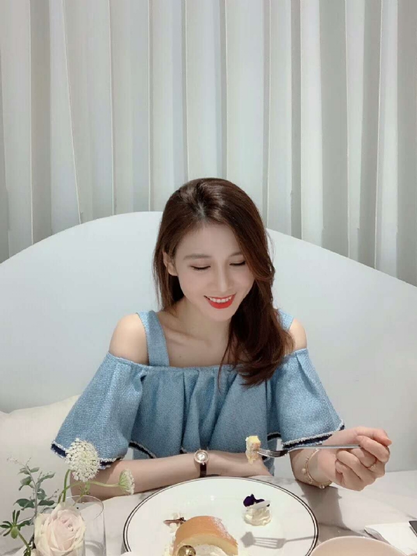 Emily的第三张照片--贵阳相亲服务中心