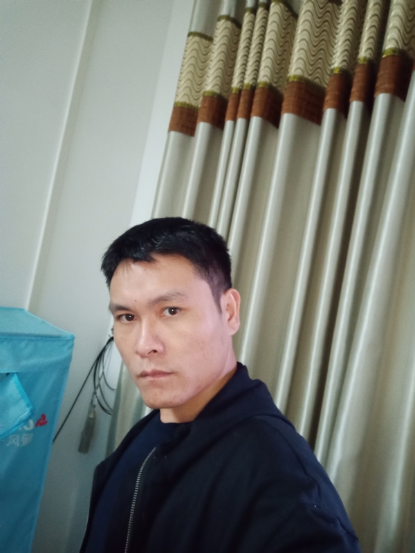 心如止水的第一张照片--贵阳相亲服务中心