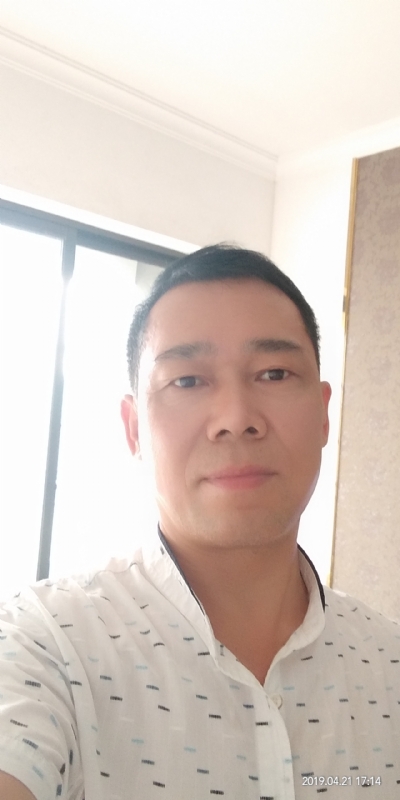 朝望大海的第一张照片--贵阳相亲服务中心