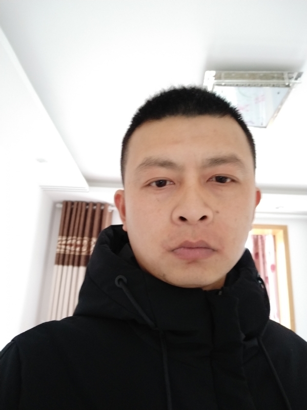 吴伟899的第一张照片--贵阳相亲服务中心