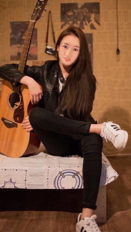 水中月的第一张照片--贵阳相亲服务中心