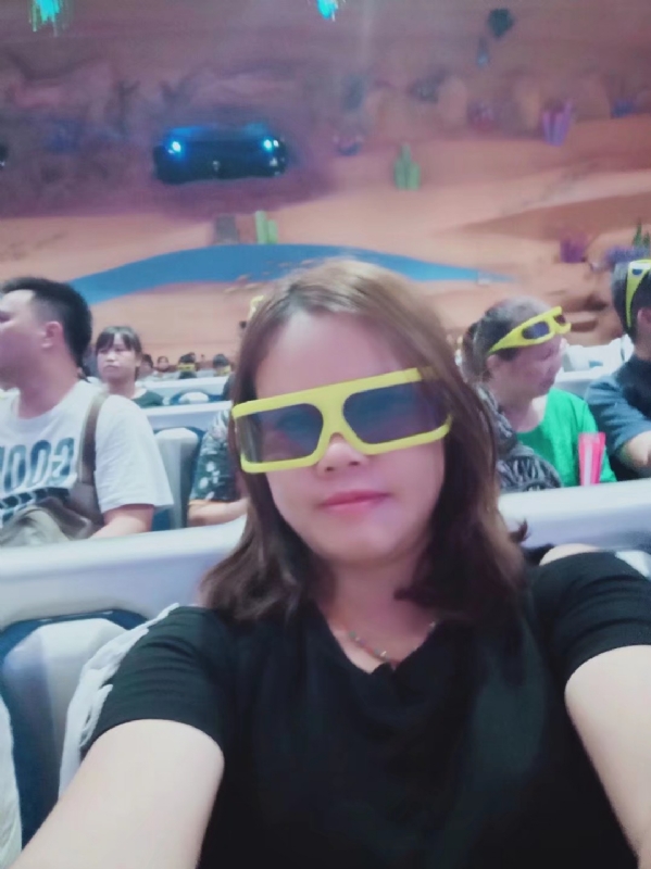 牙彩的第一张照片--贵阳相亲服务中心