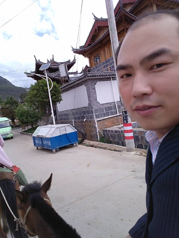 当代军人的第一张照片--贵阳相亲服务中心