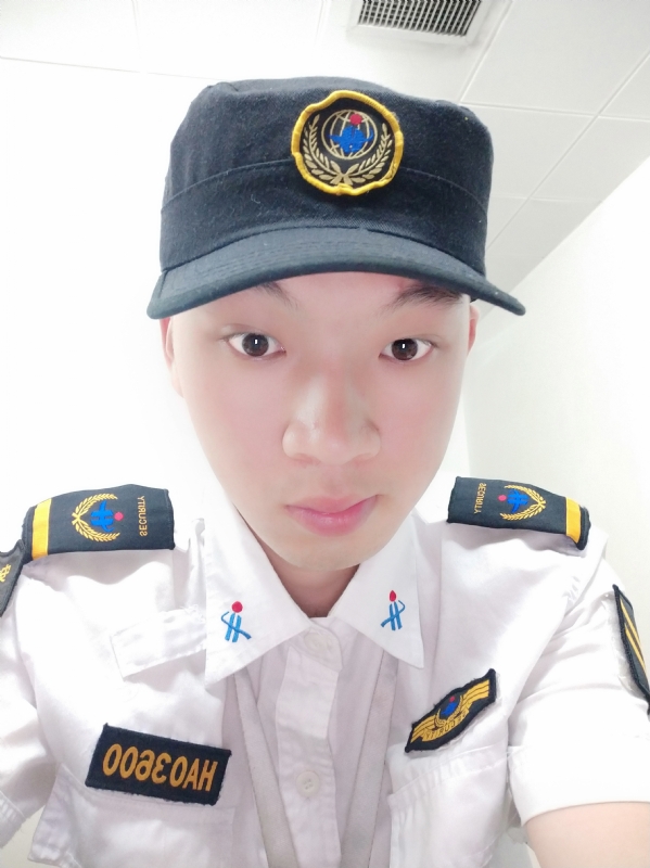 龙龙的第一张照片--贵阳相亲服务中心