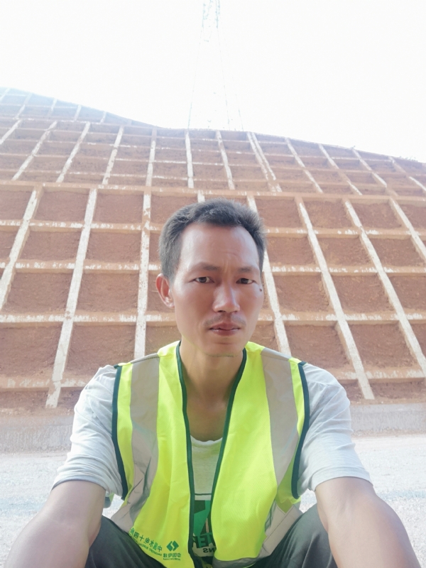 哥们的第一张照片--贵阳相亲服务中心