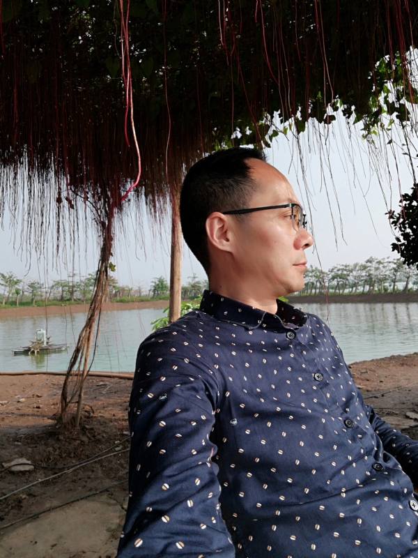 守望烟云的第一张照片--贵阳相亲服务中心