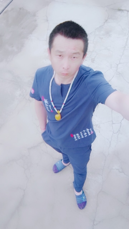 一叶之秋的第一张照片--贵阳相亲服务中心