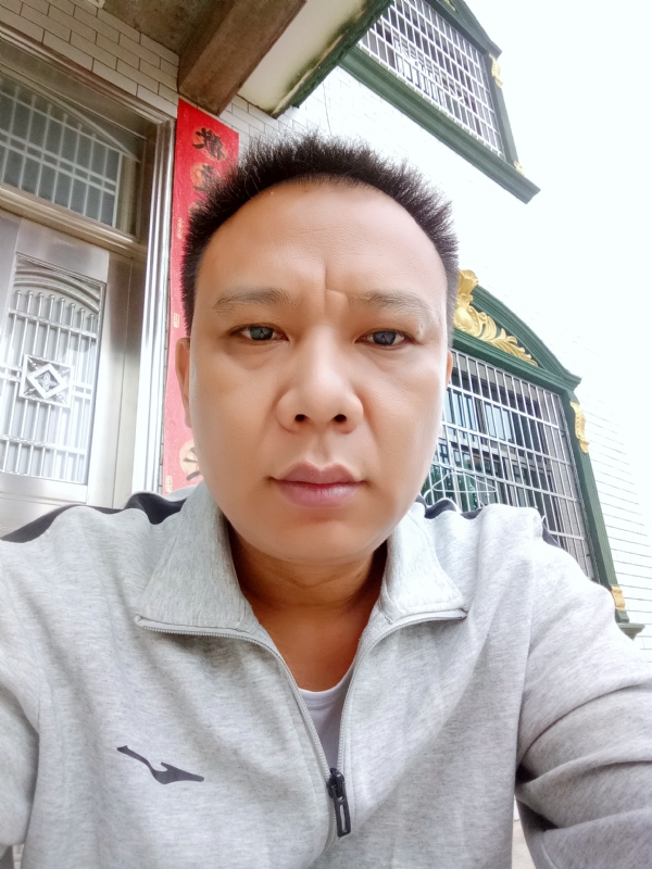 随缘的第一张照片--贵阳相亲服务中心