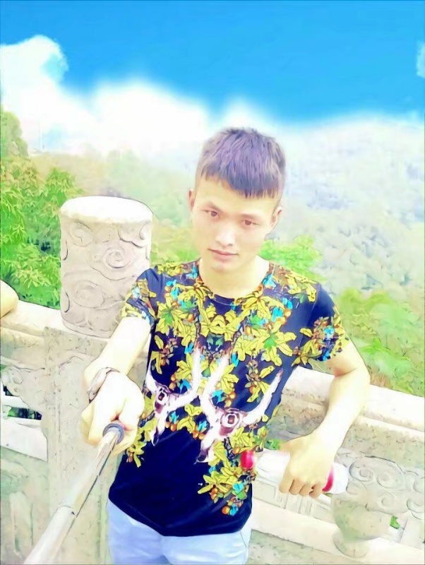 孤独王者元首的第一张照片--贵阳相亲服务中心