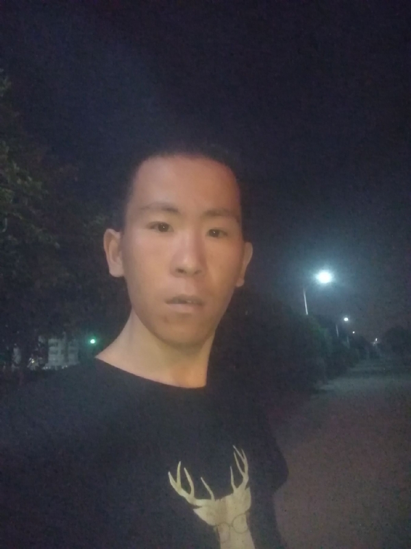 俞凯斌的第一张照片--贵阳相亲服务中心