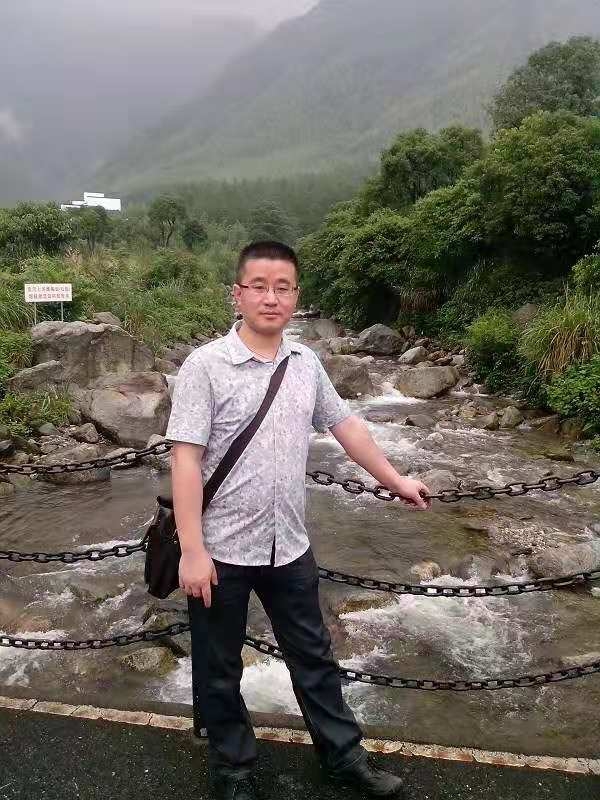 淡定牛魔王的第三张照片--贵阳相亲服务中心