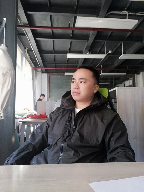 左眼皮跳跳的第一张照片--贵阳相亲服务中心