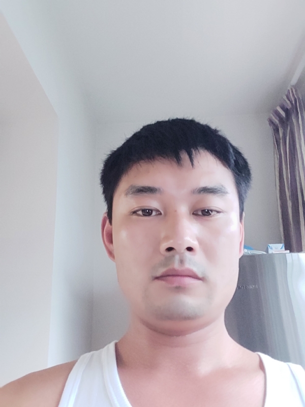 MM的第三张照片--贵阳相亲服务中心