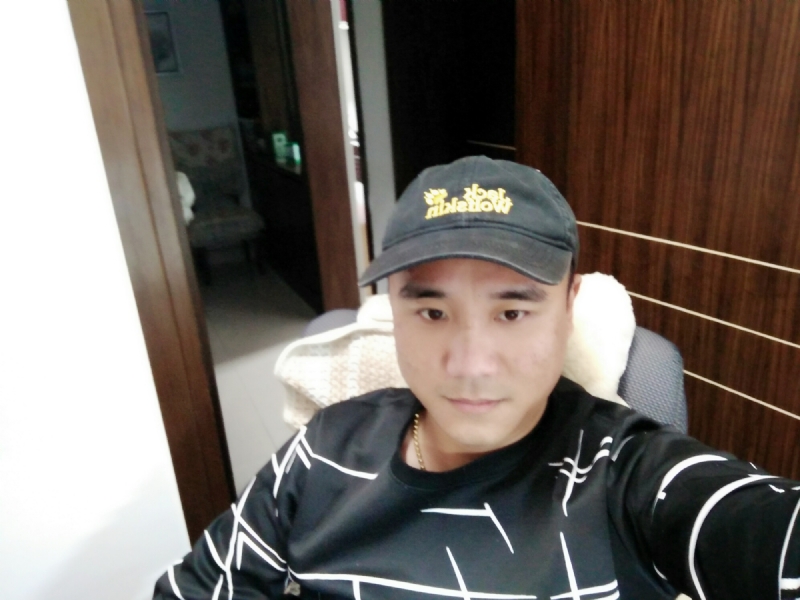 坚持我爱的第一张照片--贵阳相亲服务中心