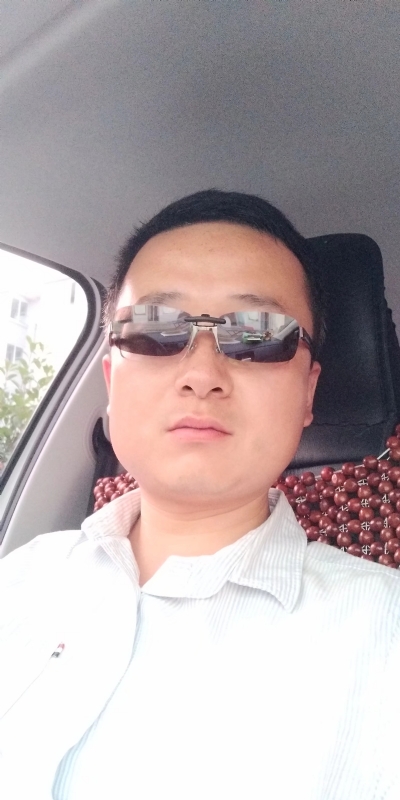 痛苦的单身狗的第一张照片--贵阳相亲服务中心