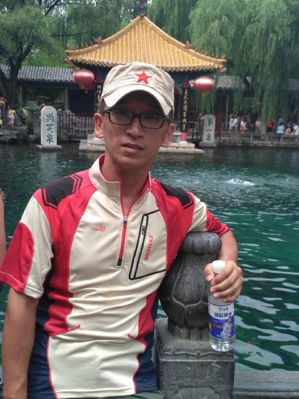 晓峰的第一张照片--贵阳相亲服务中心