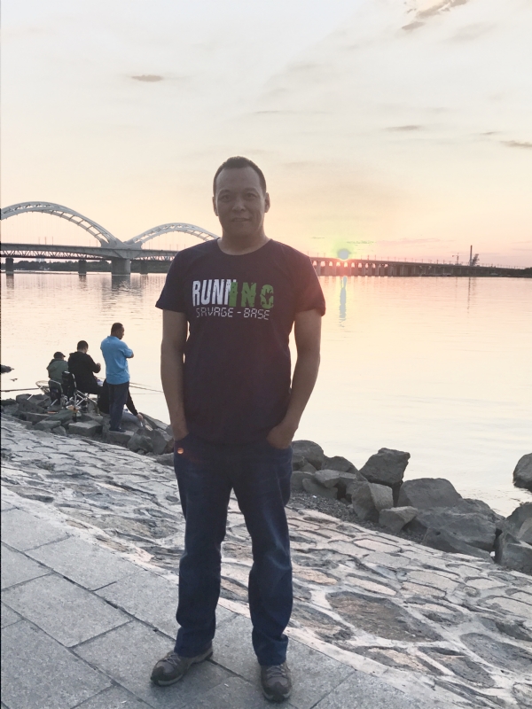 海天一色的第一张照片--贵阳相亲服务中心