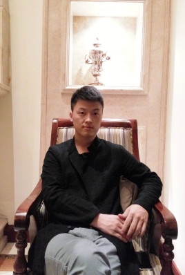 制片人杨亚林的第二张照片--贵阳相亲服务中心