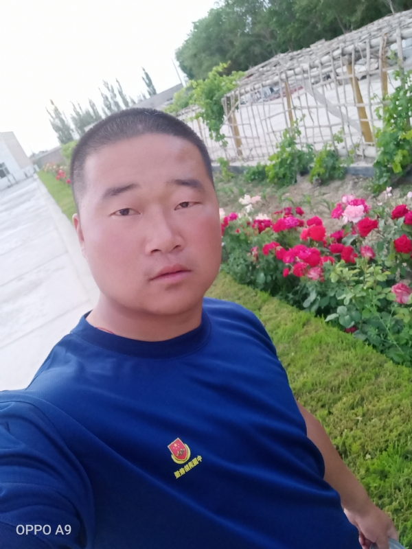 奋斗中的青春最美丽的第一张照片--贵阳相亲服务中心