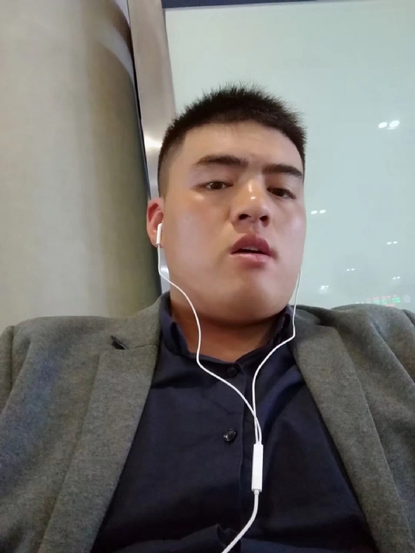 崩沙卡拉卡的第一张照片--贵阳相亲服务中心