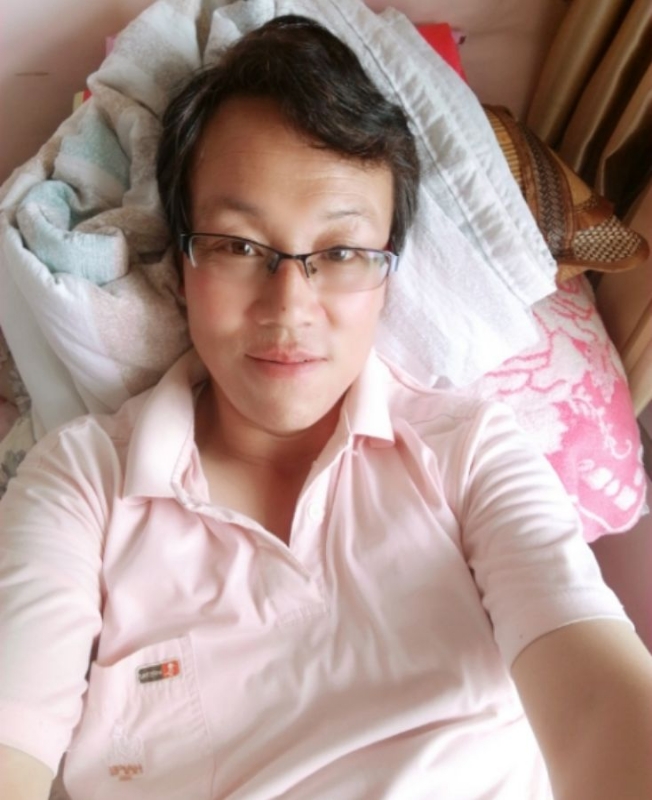 一吻天荒的第一张照片--贵阳相亲服务中心