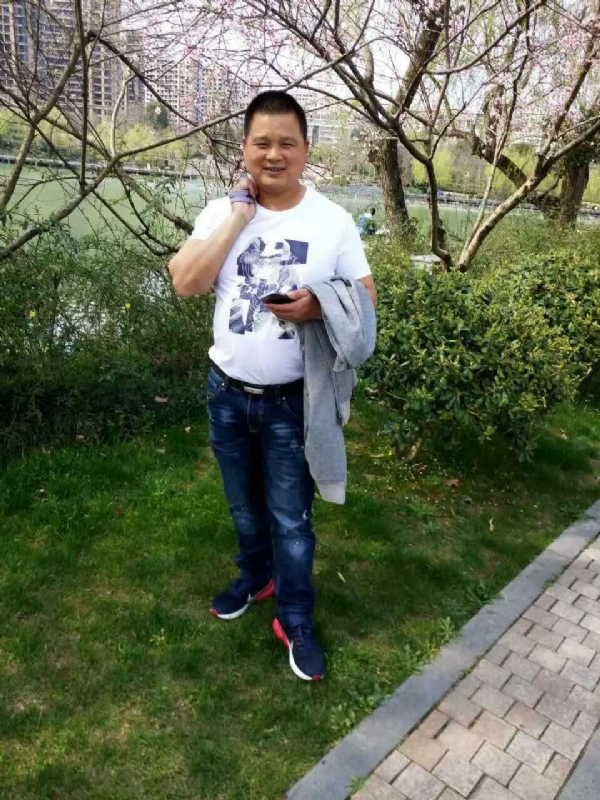 纯爷们的第二张照片--贵阳相亲服务中心