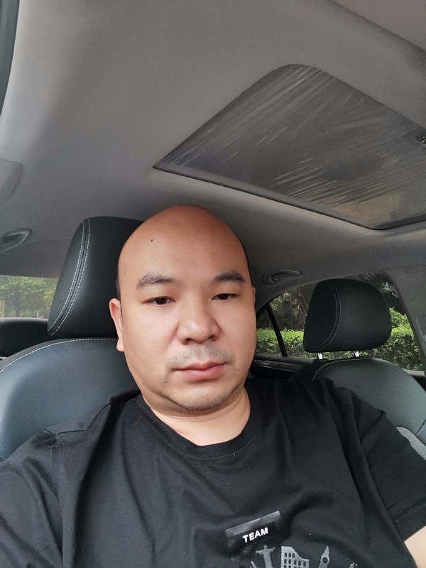 爷们已经老了的第一张照片--贵阳相亲服务中心