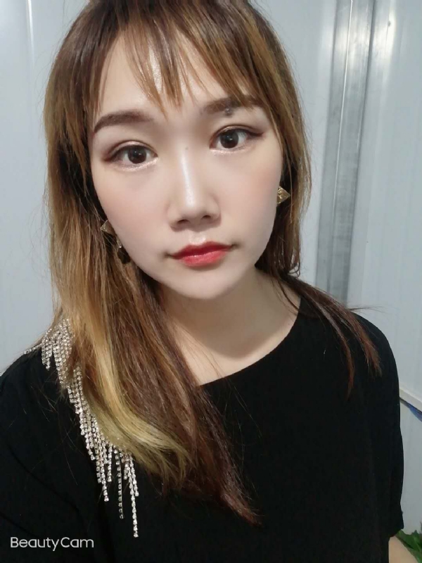 艾薇的第三张照片--贵阳相亲服务中心