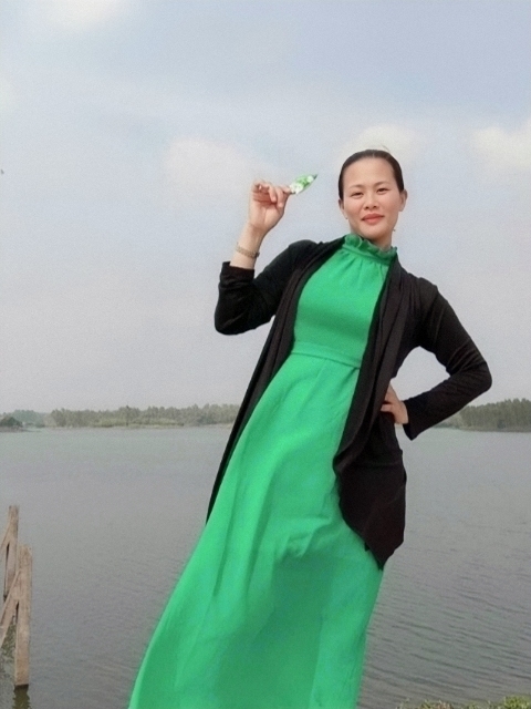 李梅的第二张照片--贵阳相亲服务中心