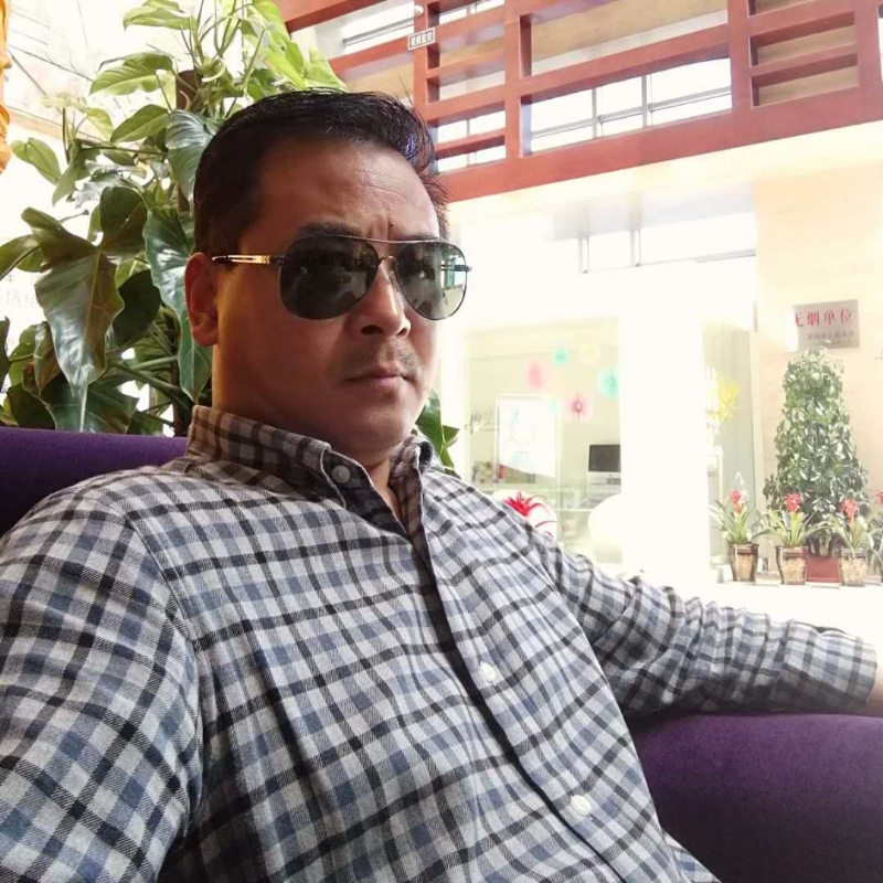 雪豹的第一张照片--贵阳相亲服务中心