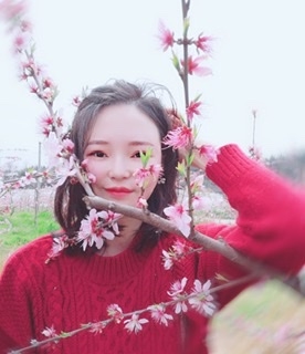 小桌子的第一张照片--贵阳相亲服务中心