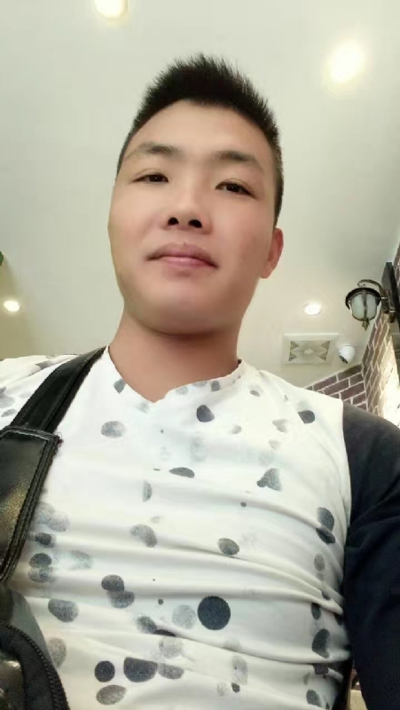 吃生蚝的小乖乖的第一张照片--贵阳相亲服务中心