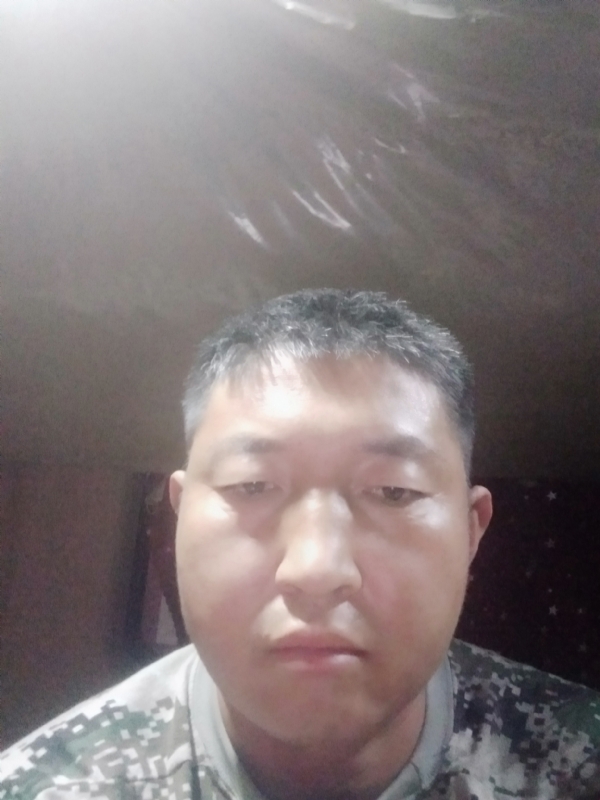 雪山浪子的第一张照片--贵阳相亲服务中心