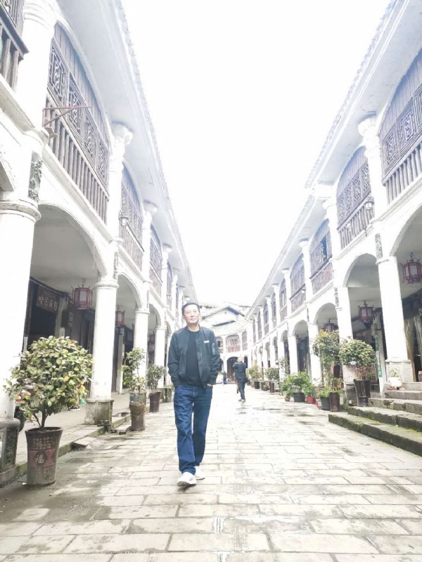 斌哥哥的第一张照片--贵阳相亲服务中心