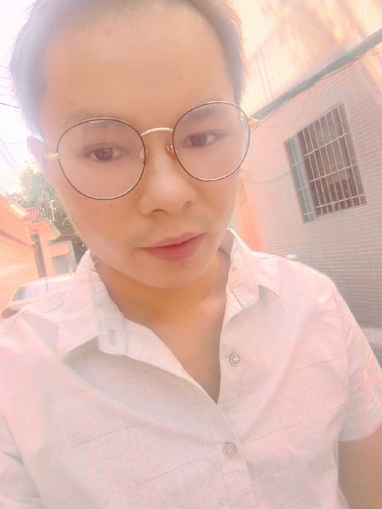 楠呐的第四张照片--贵阳相亲服务中心