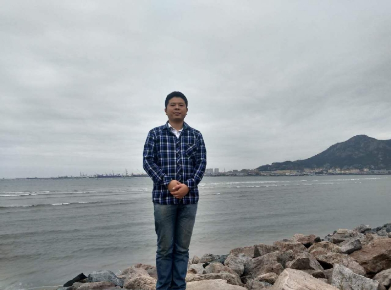 在奋斗的第二张照片--贵阳相亲服务中心