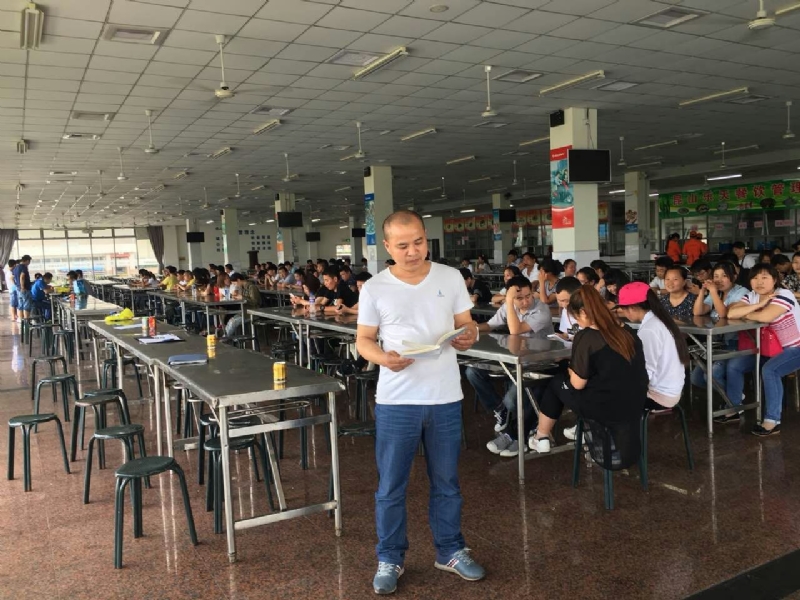 人在旅途的第二张照片--贵阳相亲服务中心